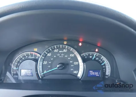 2014 Toyota Camry Se z USA, uszkodzony, nr VIN 4T1BF1FK9EU772806